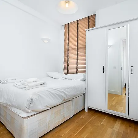 Ferienwohnung Modern 1 Bed Flat In Holborn, London For Up To 2 People With Free Wifi